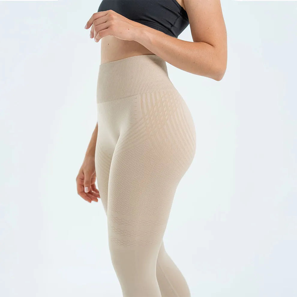 Le legging anti-cellulite pour les femmes qui ont tout essayé — des résultats visibles en 14 jours